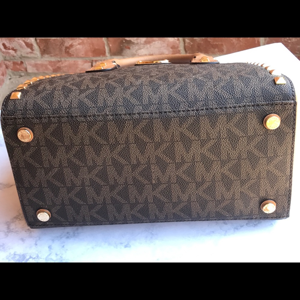 MICHAEL KORS SANDRINE STUD SMALL SATCHEL+WALLET - Picture 6 of 8
